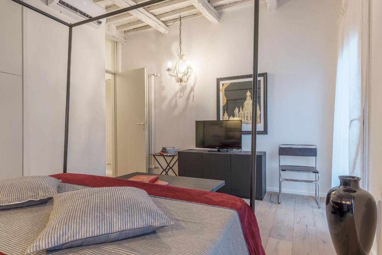 Colosseum Exclusive Duplex Rome Extérieur photo
